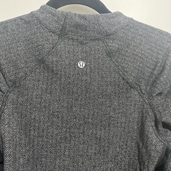 Lululemon Think Fast Long Sleeve Shirt Size 6 - Picture 6 of 7